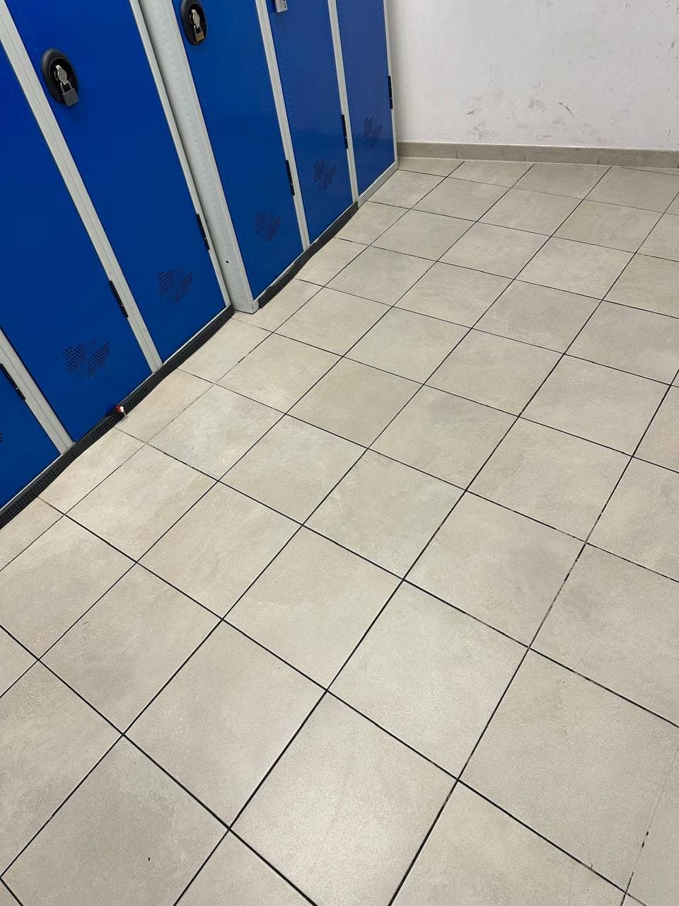 Kleedkamer — sportclub Antwerpen — Na